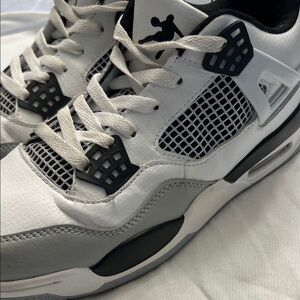 Classic White and Black Men's Sneakers